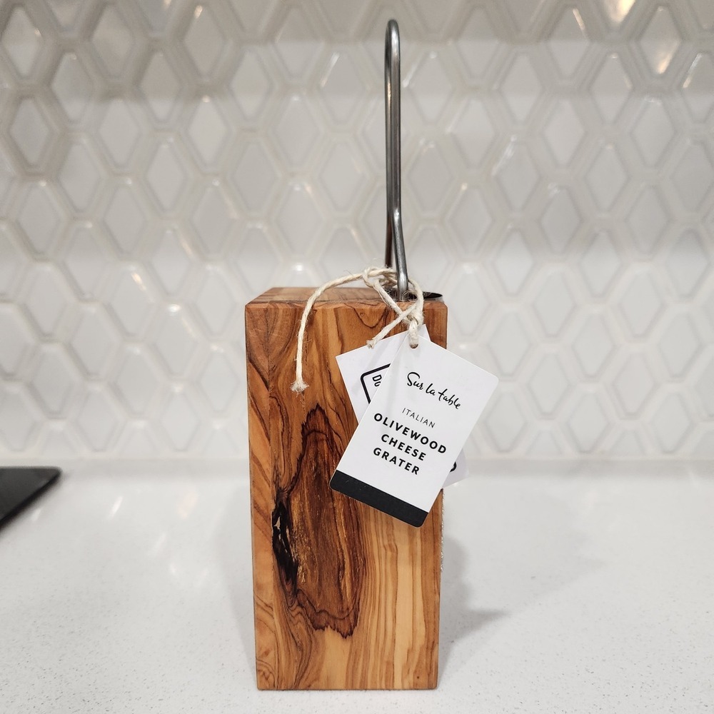 New Handcrafted Italian Olivewood Cheese Grater By Sur La Table Rustic Durable‎ - Picture 7 of 10